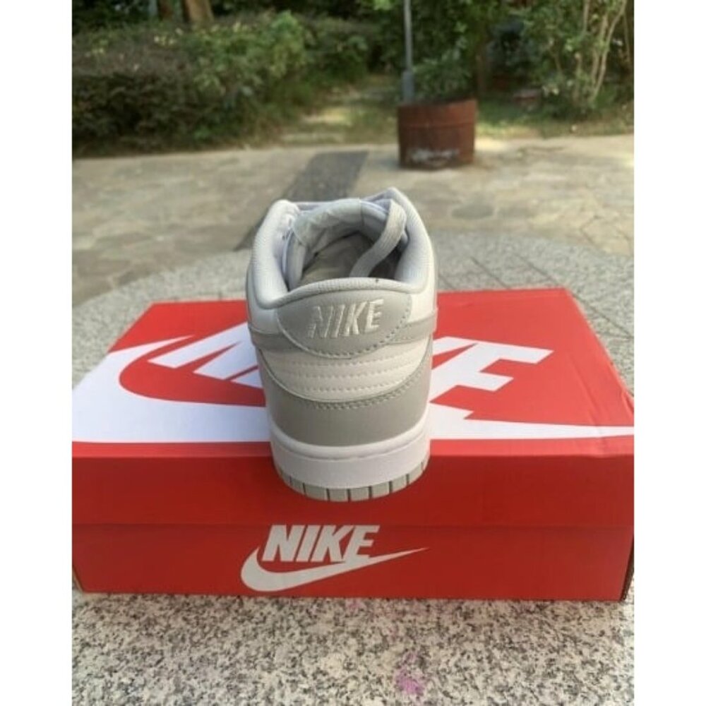 Nike - Picture 5 of 6